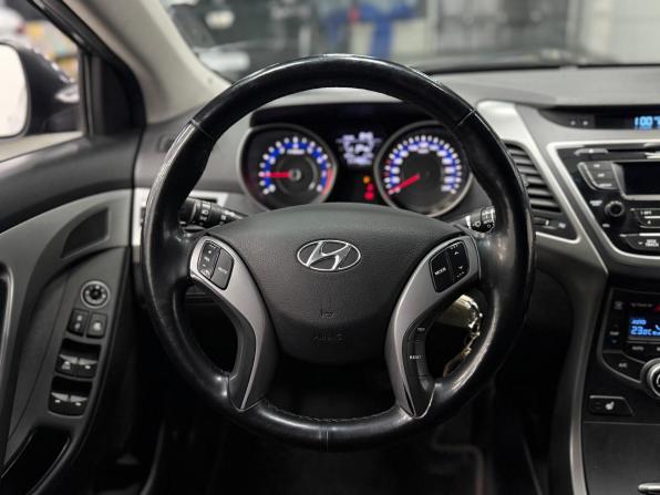 Hyundai Elantra V (MD) Рестайлинг с пробегом 2015 года, цена 1 350 000 рублей, 110000 км, седан, Автокод Объявления