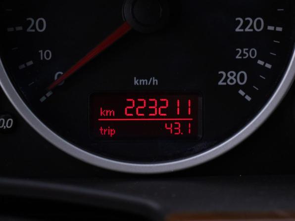 Volkswagen Touareg I Рестайлинг с пробегом 2007 года, цена 945 000 рублей, 223211 км, внедорожник, Автокод Объявления
