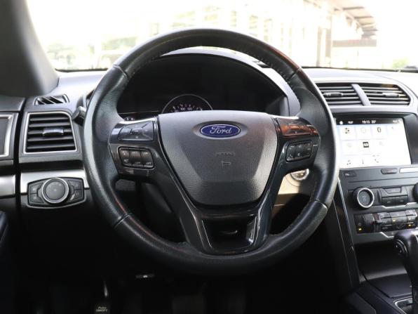 Ford Explorer V Рестайлинг 2 с пробегом 2018 года, цена 3 377 000 рублей, 97668 км, внедорожник, Автокод Объявления