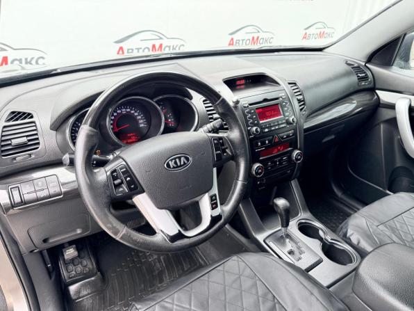 Kia Sorento II с пробегом 2010 года, цена 1 021 000 рублей, 338848 км, внедорожник, Автокод Объявления