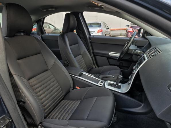 Volvo S40 II Рестайлинг с пробегом 2011 года, цена 679 000 рублей, 219447 км, седан, Автокод Объявления