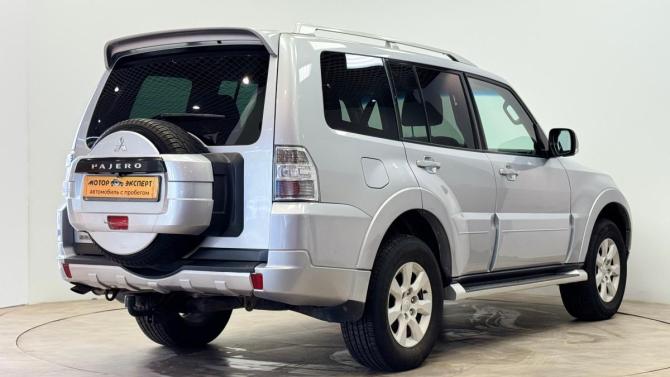 Mitsubishi Pajero IV с пробегом 2011 года, цена 2 000 000 рублей, 108418 км, внедорожник, Автокод Объявления