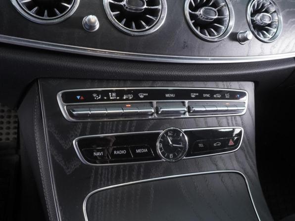 Mercedes-Benz E-Класс V (W213 S213 C238) с пробегом 2019 года, цена 3 999 000 рублей, 102919 км, седан, Автокод Объявления
