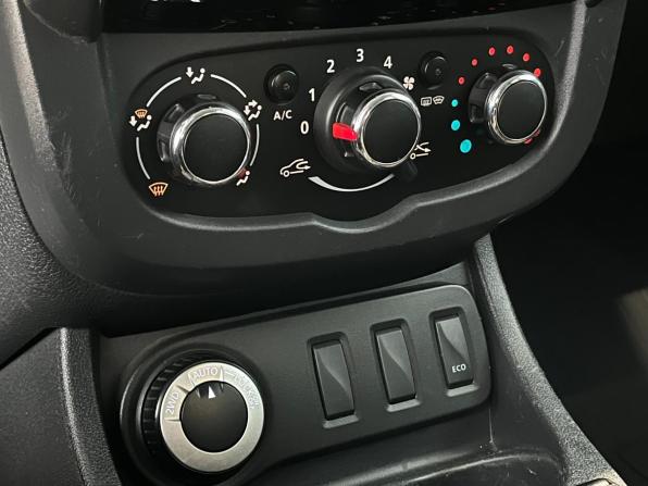 Renault Duster I Рестайлинг с пробегом 2018 года, цена 1 240 000 рублей, 172005 км, внедорожник, Автокод Объявления