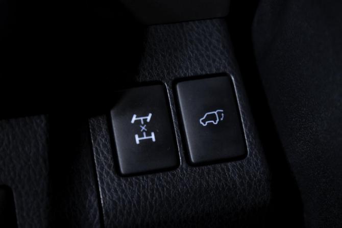 Toyota RAV4 IV (XA40) с пробегом 2014 года, цена 2 530 000 рублей, 91221 км, внедорожник, Автокод Объявления
