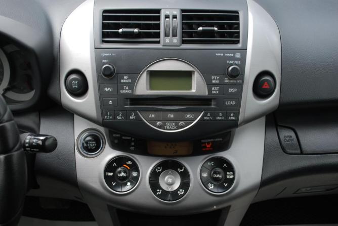 Toyota RAV4 III (XA30) с пробегом 2006 года, цена 970 000 рублей, 292254 км, внедорожник, Автокод Объявления