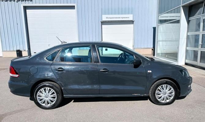 Volkswagen Polo V Рестайлинг с пробегом 2018 года, цена 830 000 рублей, 185000 км, седан, Автокод Объявления