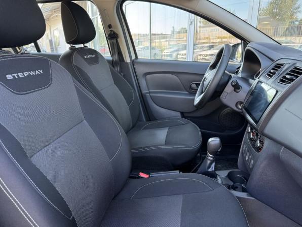 Renault Sandero II Рестайлинг с пробегом 2022 года, цена 1 600 000 рублей, 24728 км, хэтчбек, Автокод Объявления