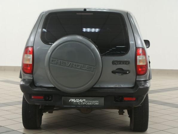 Chevrolet Niva I с пробегом 2004 года, цена 175 000 рублей, 198000 км, внедорожник, Автокод Объявления