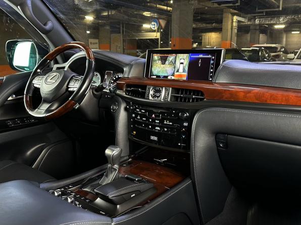 Lexus LX III Рестайлинг 2 с пробегом 2016 года, цена 6 500 000 рублей, 168802 км, внедорожник, Автокод Объявления