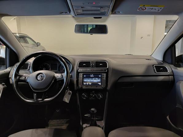 Volkswagen Polo V Рестайлинг с пробегом 2017 года, цена 1 247 000 рублей, 54281 км, седан, Автокод Объявления