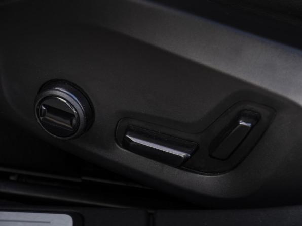 Volvo V60 Cross Country II с пробегом 2020 года, цена 3 499 000 рублей, 88881 км, универсал, Автокод Объявления
