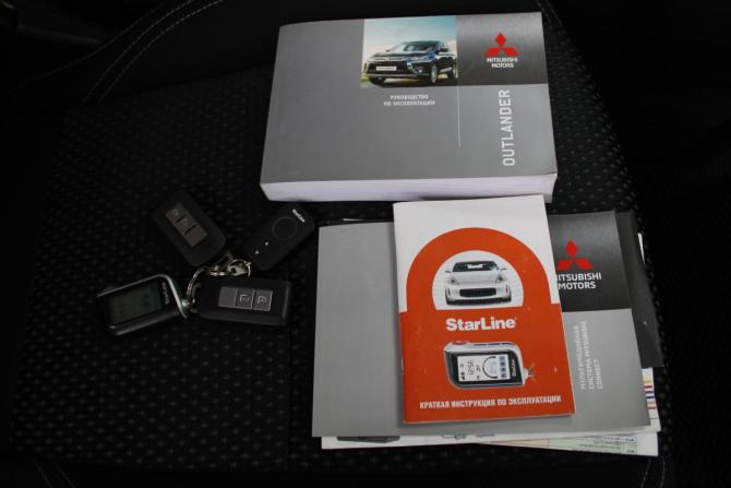 Mitsubishi Outlander III Рестайлинг 3 с пробегом 2019 года, цена 2 392 000 рублей, 111000 км, внедорожник, Автокод Объявления