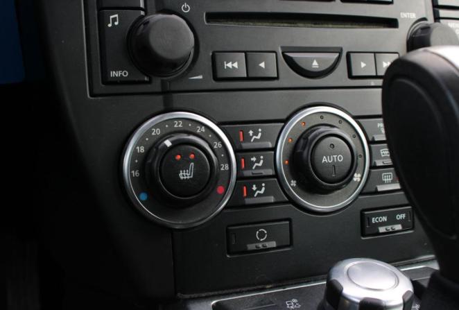 Land Rover Freelander II с пробегом 2008 года, цена 800 000 рублей, 353301 км, внедорожник, Автокод Объявления