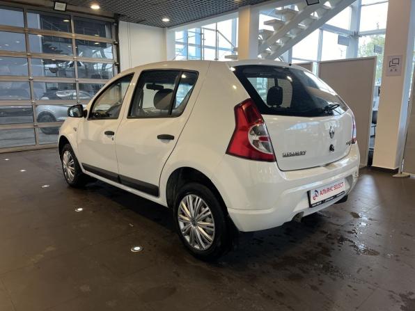 Renault Sandero I с пробегом 2013 года, цена 570 000 рублей, 120053 км, хэтчбек, Автокод Объявления