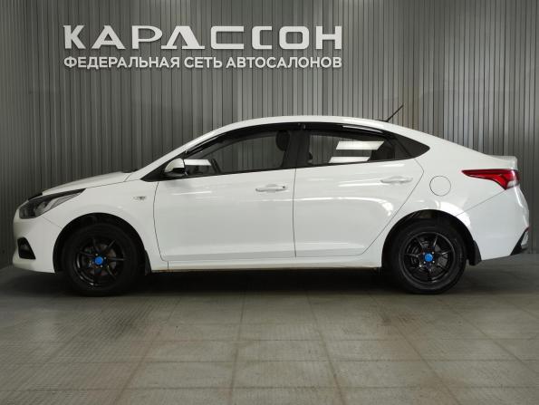 Hyundai Solaris II с пробегом 2017 года, цена 997 000 рублей, 90729 км, седан, Автокод Объявления
