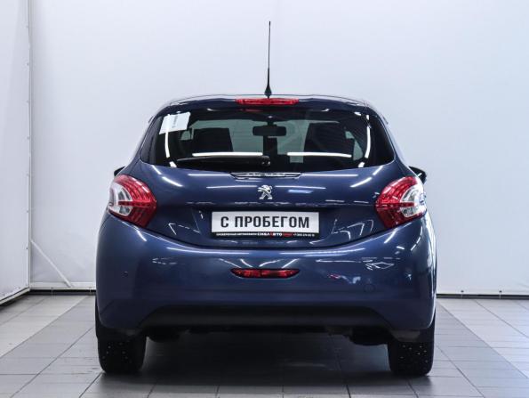 Peugeot 208 I с пробегом 2013 года, цена 700 000 рублей, 151846 км, хэтчбек, Автокод Объявления