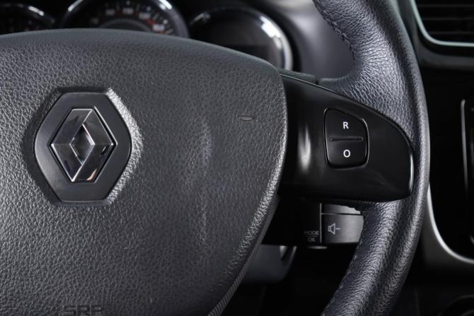 Renault Sandero II с пробегом 2017 года, цена 1 049 000 рублей, 165254 км, хэтчбек, Автокод Объявления