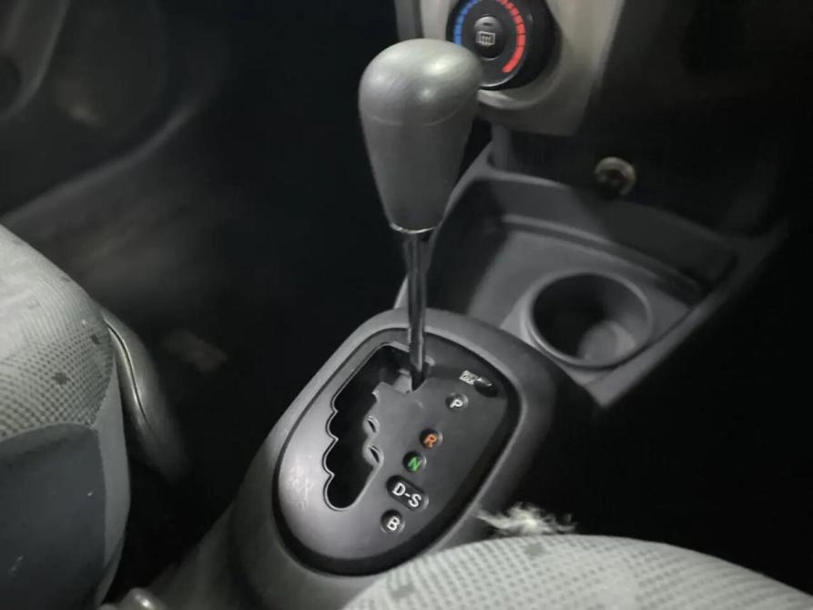 Toyota Vitz II (XP90) Челябинск  - изображение 9