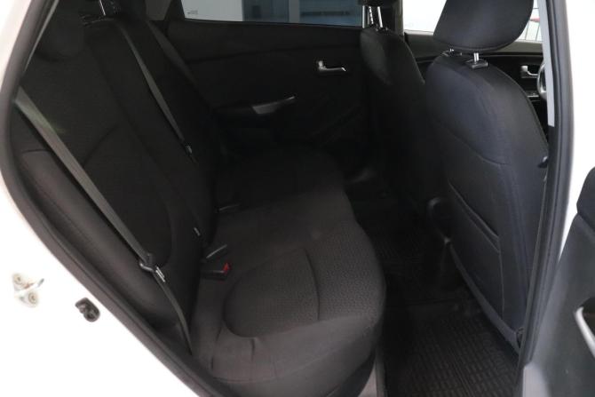 Kia Rio III Рестайлинг с пробегом 2015 года, цена 649 000 рублей, 318218 км, седан, Автокод Объявления