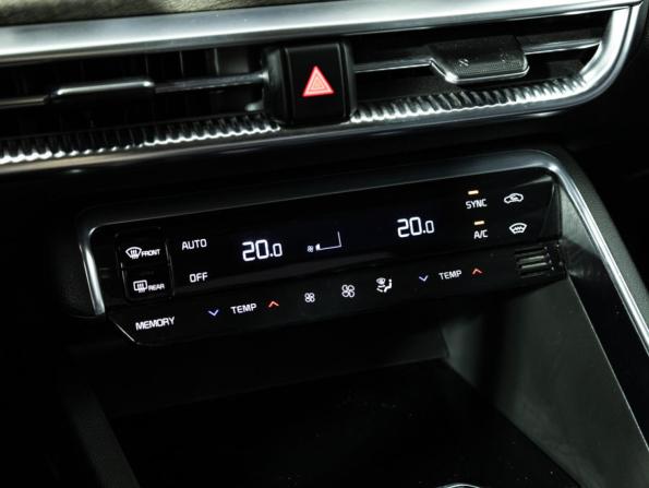 Kia K5 III с пробегом 2020 года, цена 2 275 000 рублей, 117000 км, седан, Автокод Объявления