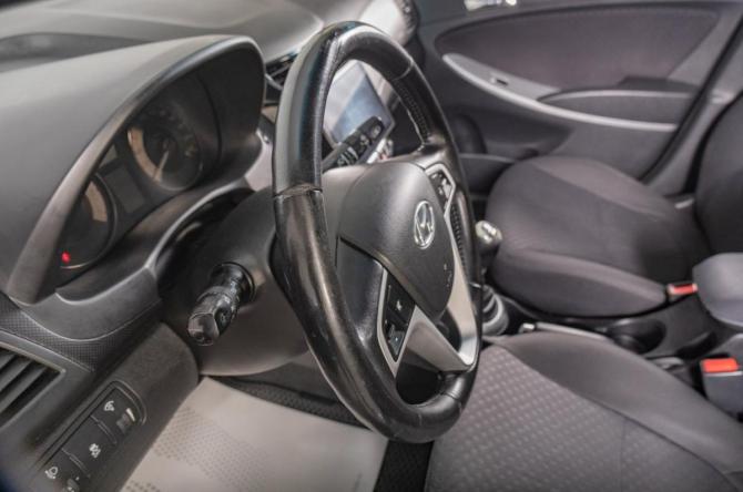 Hyundai Solaris I с пробегом 2012 года, цена 849 000 рублей, 264000 км, хэтчбек, Автокод Объявления