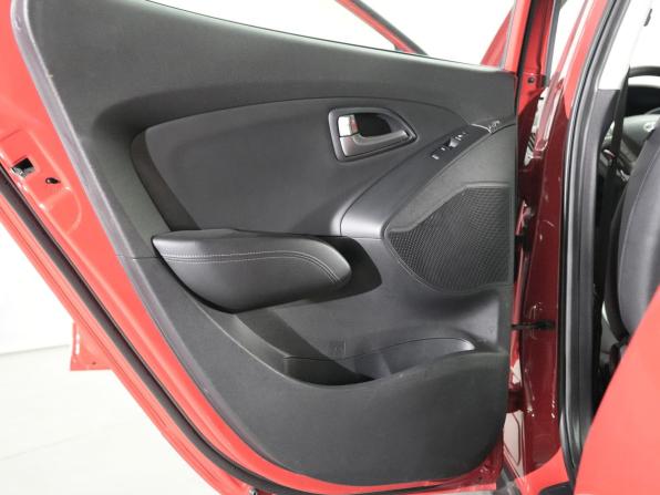Hyundai ix35 I Рестайлинг с пробегом 2013 года, цена 1 399 000 рублей, 153299 км, внедорожник, Автокод Объявления
