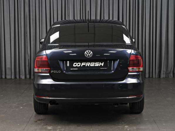 Volkswagen Polo V Рестайлинг с пробегом 2016 года, цена 1 399 000 рублей, 104437 км, седан, Автокод Объявления