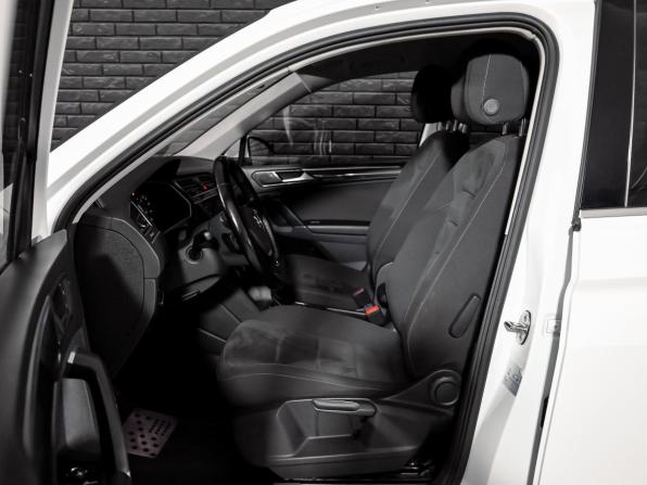 Volkswagen Tiguan II с пробегом 2018 года, цена 3 090 000 рублей, 89364 км, внедорожник, Автокод Объявления