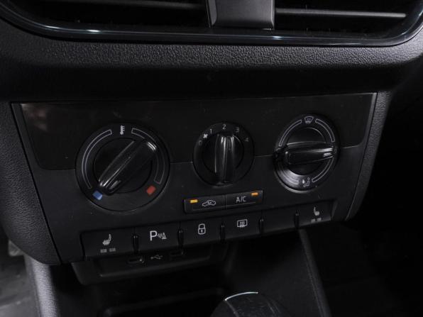 Volkswagen Polo VI с пробегом 2022 года, цена 1 630 000 рублей, 88098 км, лифтбек, Автокод Объявления