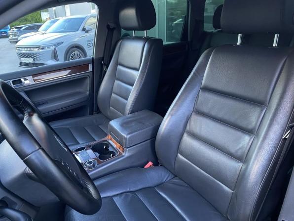 Volkswagen Touareg I Рестайлинг с пробегом 2008 года, цена 1 035 000 рублей, 250033 км, внедорожник, Автокод Объявления