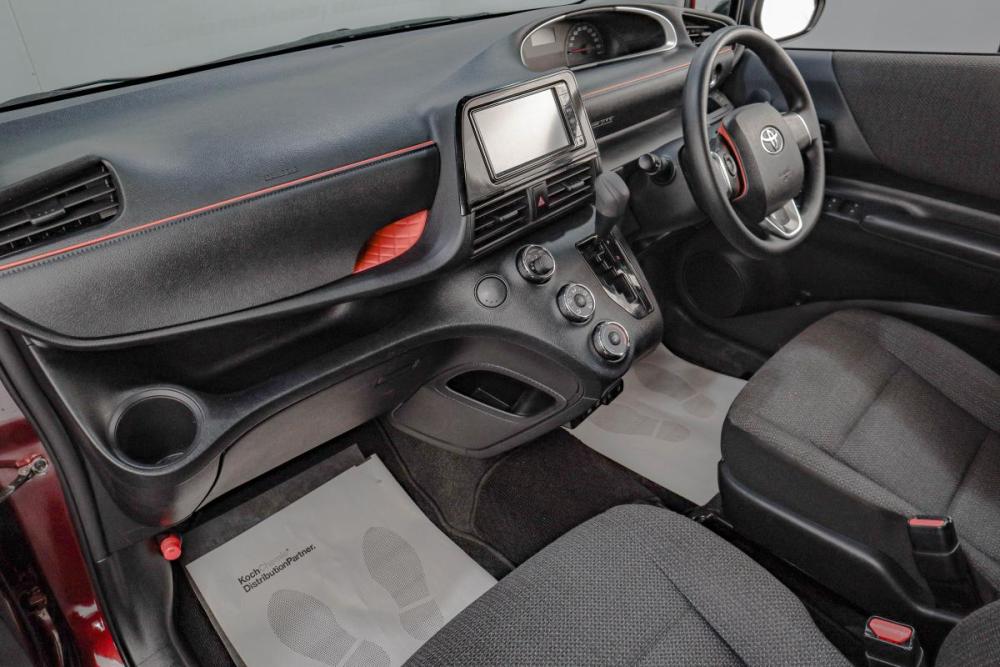 Toyota Sienta II Рестайлинг Челябинск  - изображение 11