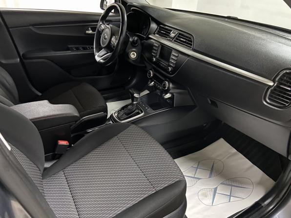 Kia Rio IV с пробегом 2018 года, цена 1 599 000 рублей, 48747 км, хэтчбек, Автокод Объявления