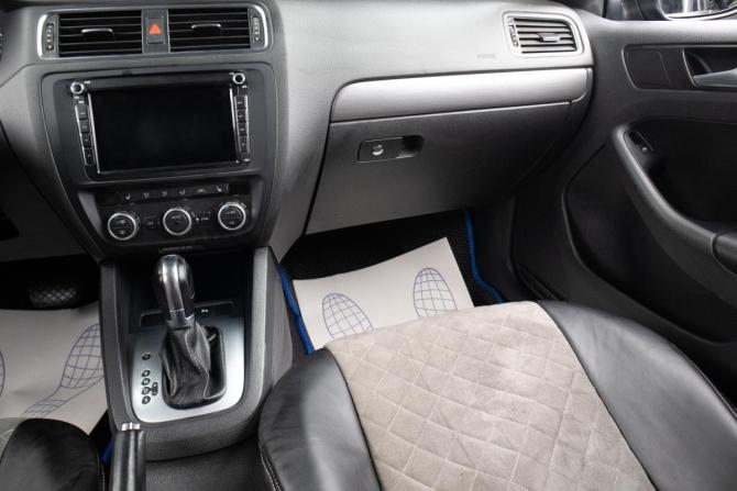 Volkswagen Jetta VI с пробегом 2013 года, цена 899 000 рублей, 230000 км, седан, Автокод Объявления