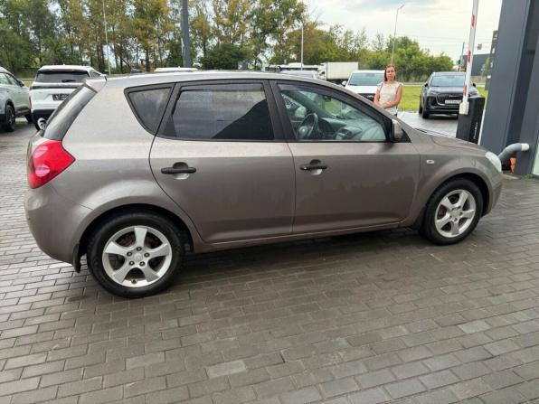 Kia Ceed I с пробегом 2008 года, цена 650 000 рублей, 202000 км, хэтчбек, Автокод Объявления