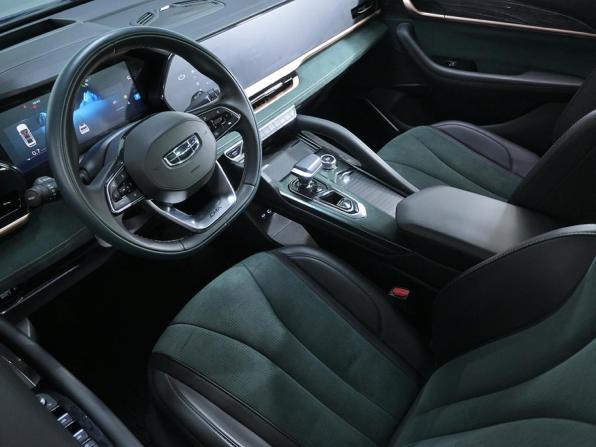 Geely Monjaro I с пробегом 2023 года, цена 3 190 000 рублей, 47385 км, внедорожник, Автокод Объявления