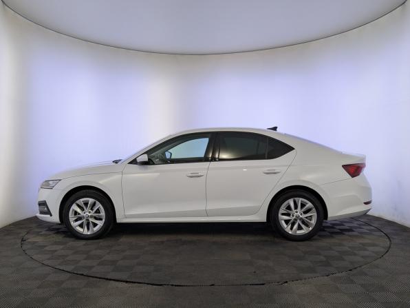 Skoda Octavia IV (A8) с пробегом 2021 года, цена 2 250 000 рублей, 101847 км, лифтбек, Автокод Объявления