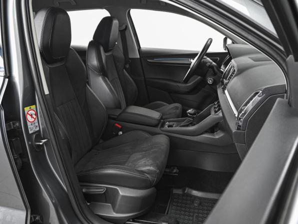 Skoda Karoq I с пробегом 2020 года, цена 2 423 540 рублей, 81149 км, внедорожник, Автокод Объявления