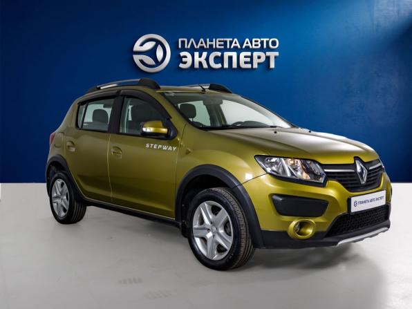 Renault Sandero II с пробегом 2015 года, цена 1 090 000 рублей, 61740 км, хэтчбек, Автокод Объявления