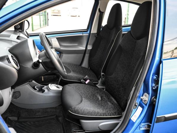 Peugeot 107 I с пробегом 2009 года, цена 469 000 рублей, 152820 км, хэтчбек, Автокод Объявления