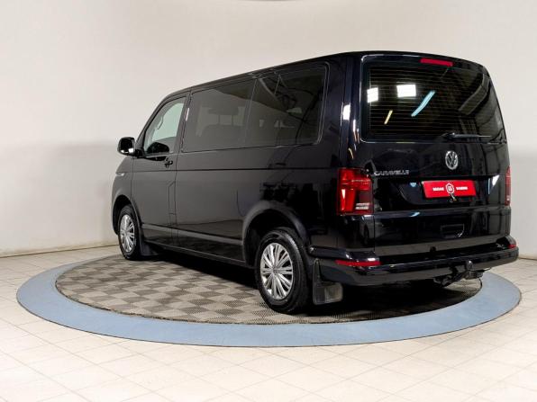 Volkswagen Caravelle T6 Рестайлинг с пробегом 2021 года, цена 4 740 000 рублей, 51000 км, минивэн, Автокод Объявления