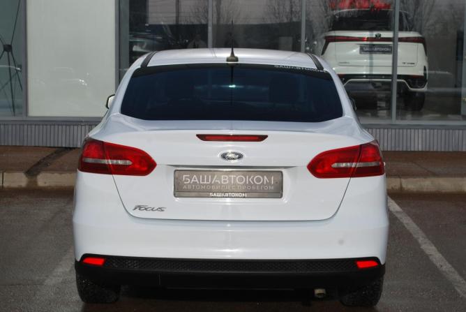 Ford Focus III Рестайлинг с пробегом 2018 года, цена 1 230 000 рублей, 76588 км, седан, Автокод Объявления