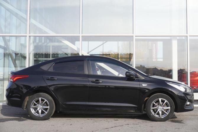 Hyundai Solaris II с пробегом 2018 года, цена 1 199 000 рублей, 109204 км, седан, Автокод Объявления