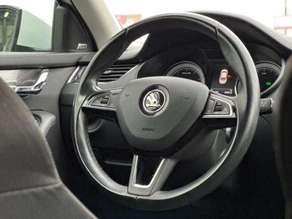 Skoda Octavia III (A7) Рестайлинг с пробегом 2018 года, цена 1 950 000 рублей, 205432 км, лифтбек, Автокод Объявления