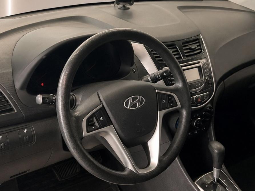 Hyundai Solaris I Челябинск  - изображение 3