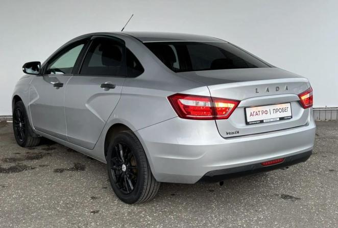 Lada (ВАЗ) Vesta I с пробегом 2021 года, цена 1 030 000 рублей, 62415 км, седан, Автокод Объявления