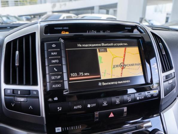 Toyota Land Cruiser 200 Series Рестайлинг 1 с пробегом 2015 года, цена 4 690 000 рублей, 162206 км, внедорожник, Автокод Объявления