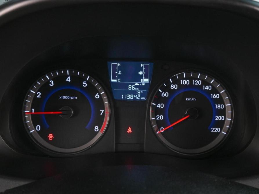 Hyundai Solaris I Рестайлинг Ростов-на-Дону  - изображение 15