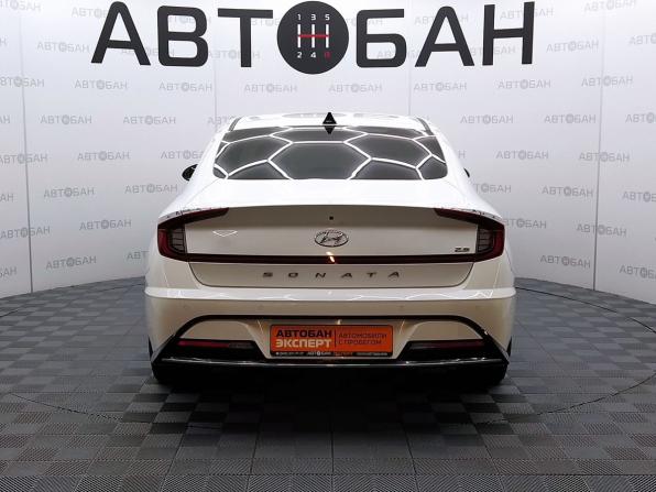 Hyundai Sonata VIII (DN8) с пробегом 2021 года, цена 2 171 000 рублей, 128158 км, седан, Автокод Объявления