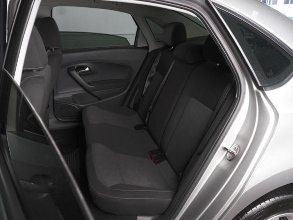 Volkswagen Polo V Рестайлинг с пробегом 2018 года, цена 1 329 000 рублей, 210156 км, седан, Автокод Объявления